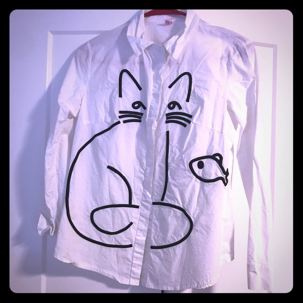 Embroidered button-down